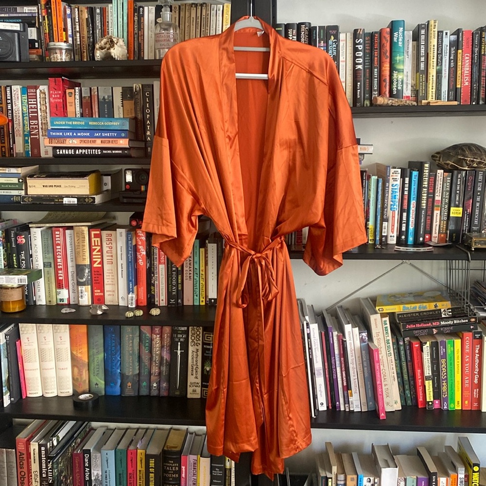 Parade sateen bathrobe size XL great condition